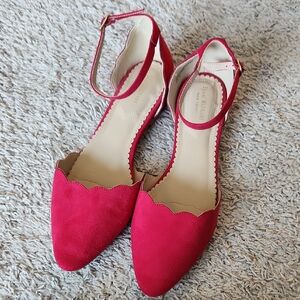Isaac Mizrahi Red Scalloped Flats
